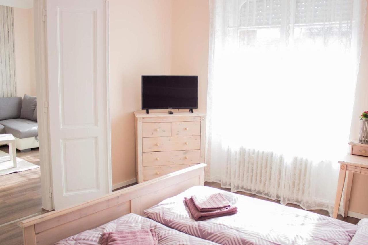 Broadway Apartments B3 Debrecen Bagian luar foto