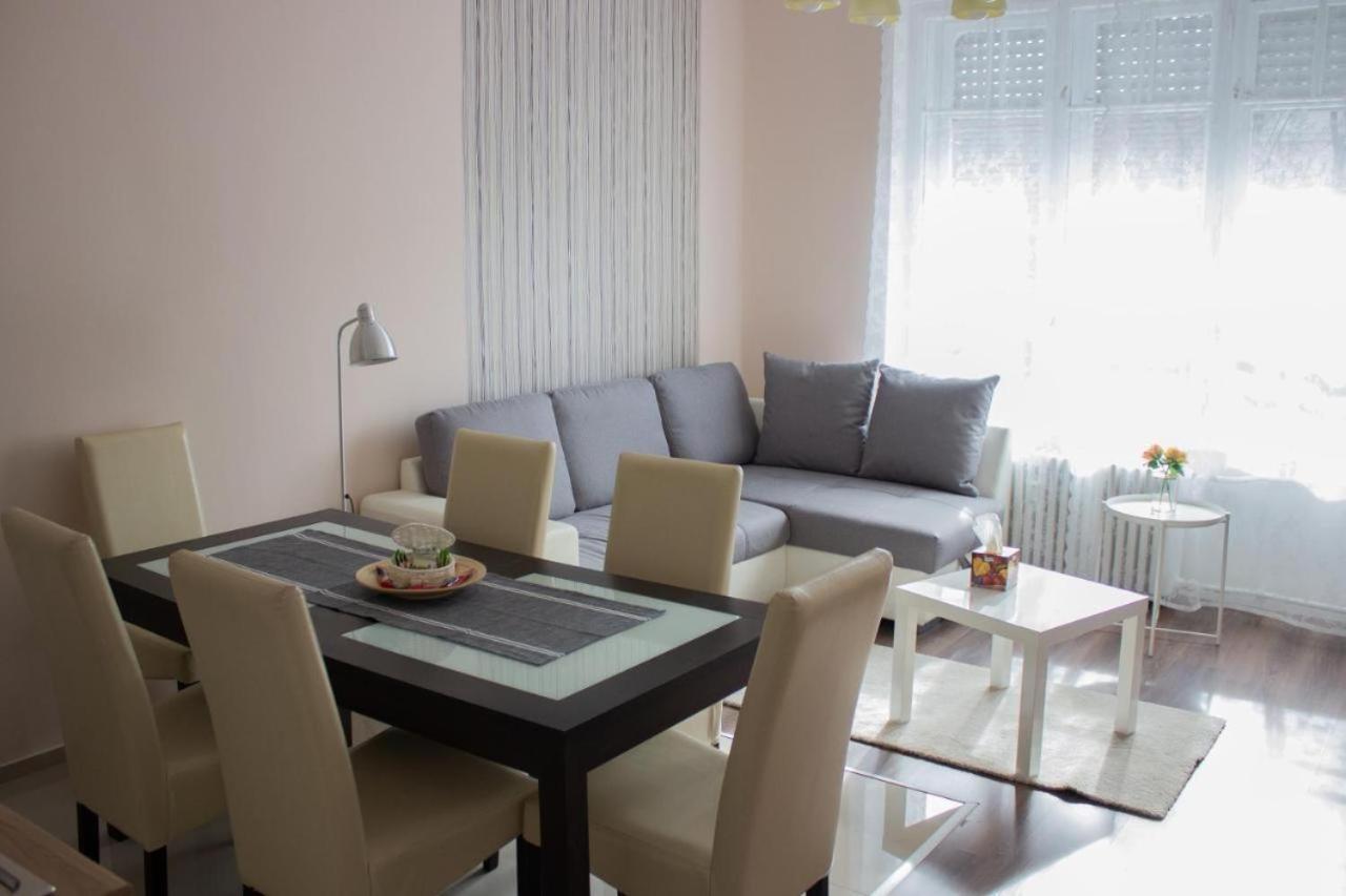 Broadway Apartments B3 Debrecen Bagian luar foto