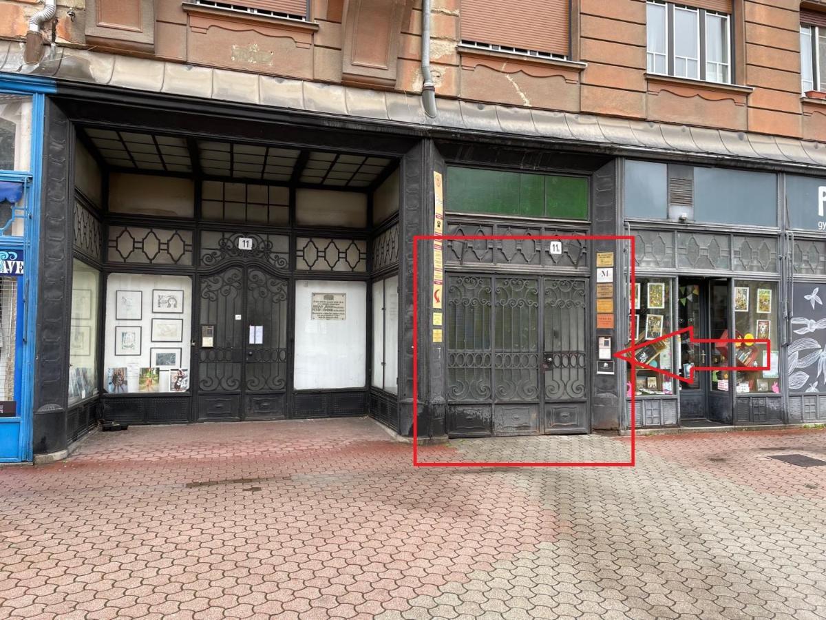 Broadway Apartments B3 Debrecen Bagian luar foto